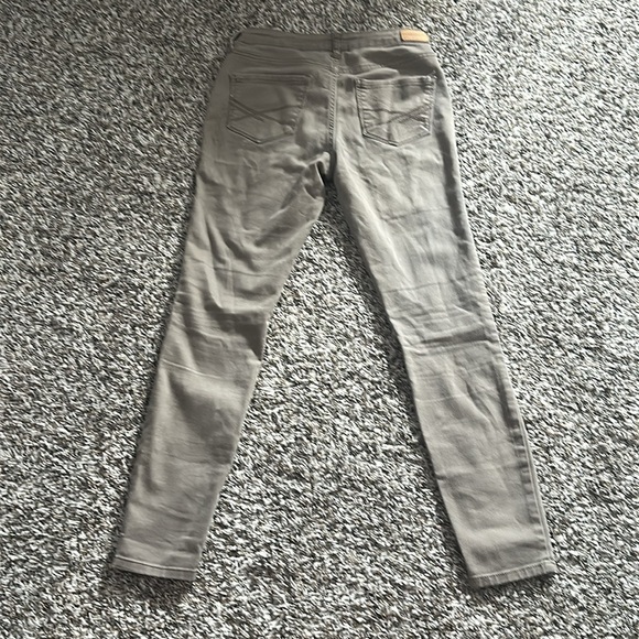 Aeropostale Jeans for Women - Picture 4 of 5